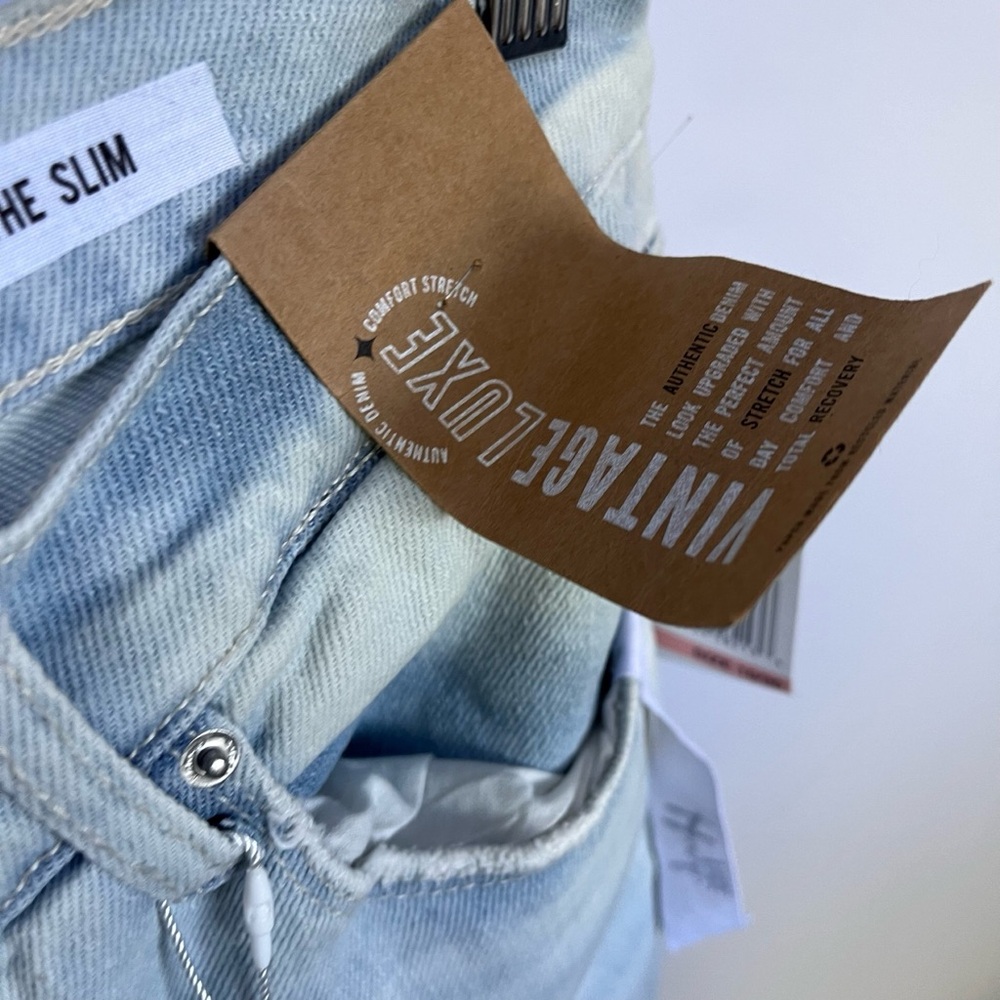 NWT Kensie High Waist Slim Straight Leg Jeans In Perth W/ Destruction size 10 - Picture 8 of 8